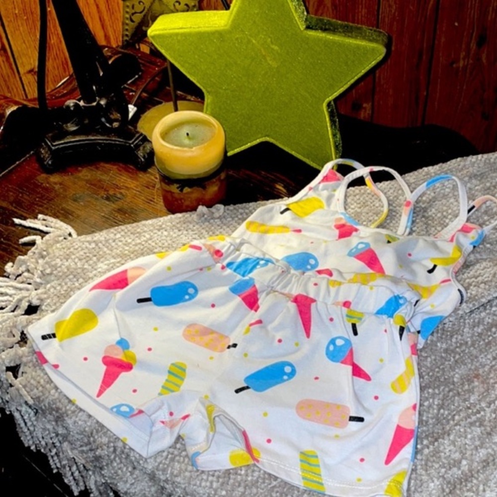 Bundle of 2 4t rompers